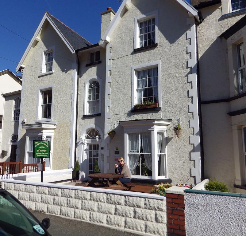 לינה וארוחת בוקר חלנדודנו Anglesey House מראה חיצוני תמונה